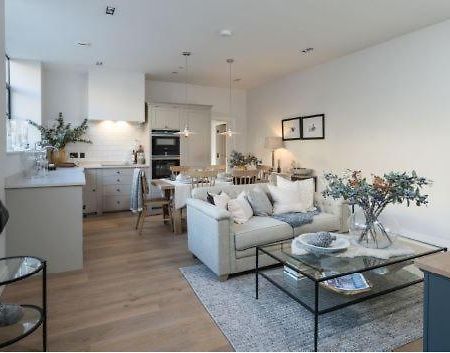 Apartmán One Navy, Bath Exteriér fotografie